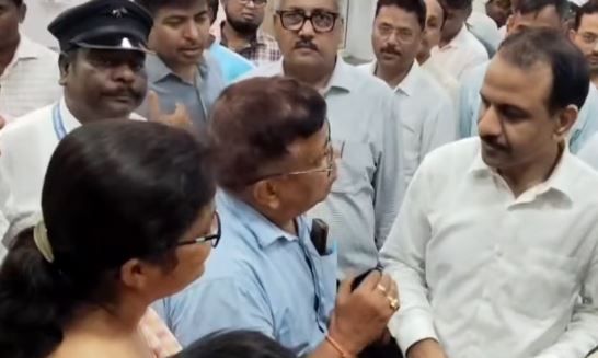 বেলদা-হাওড়া লোকাল চালুর দাবি জোরালো, ডিআরএমকে স্মারকলিপি যাত্রী সংগঠনের!