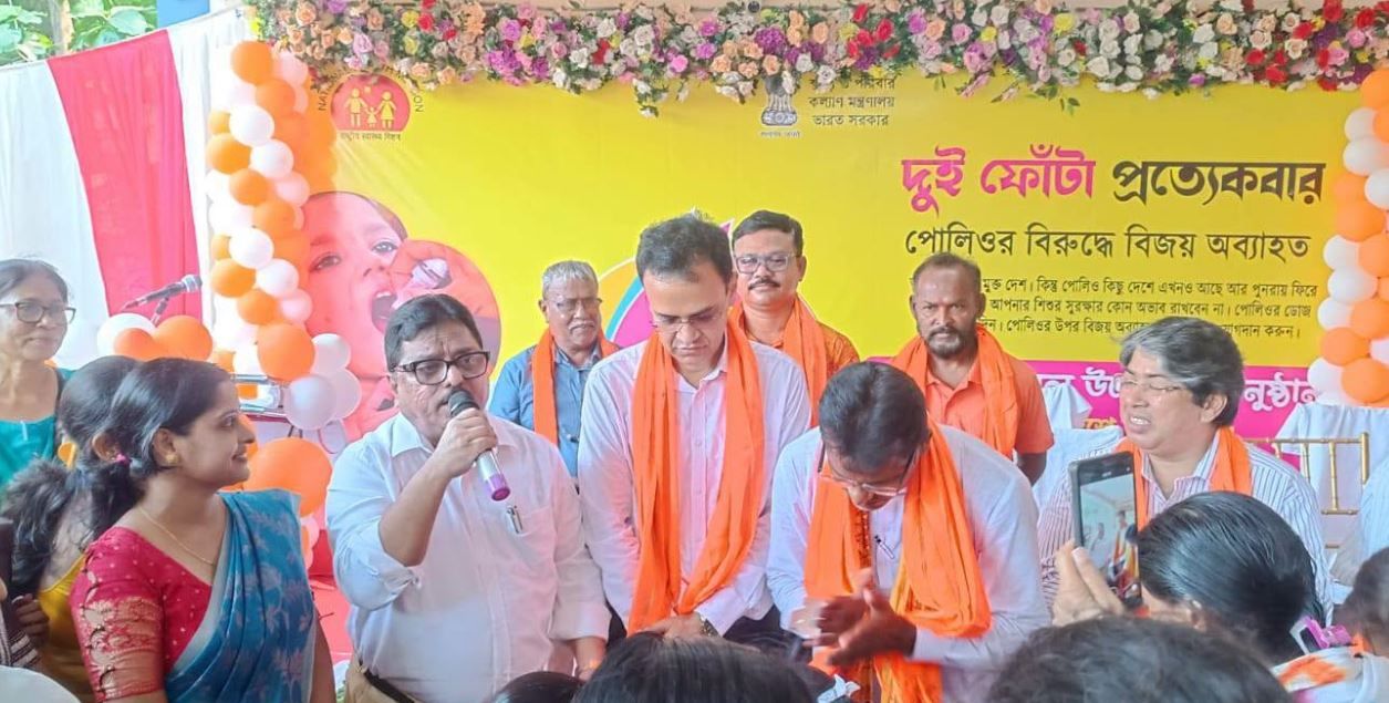 জাতীয় পালস পোলিও দিবসে মেদিনীপুরে টিকাকরণ উৎসব, সচেতনতার বার্তা ছড়াল গানে গানে!