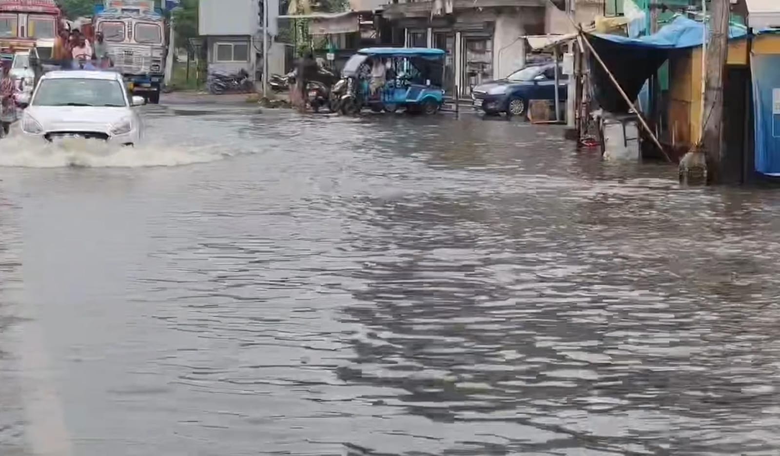 বিধানসভায় মেদিনীপুরের জল নিকাশি সমস্যা, স্থায়ী সমাধানের দাবি বিধায়ক শংকর গুছাইয়ের