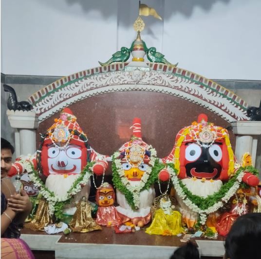 খড়গপুরে জগন্নাথের নবযৌবন দর্শনে উপচে পড়ল ভক্তসমাগম, এবার রথযাত্রার অপেক্ষা!