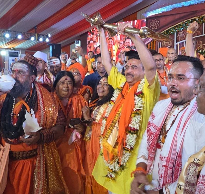 আলো, লেজার ও ওয়াল আর্টে সেজে উঠেছে তারকেশ্বর, শ্রাবণী মেলা ২০২৬!