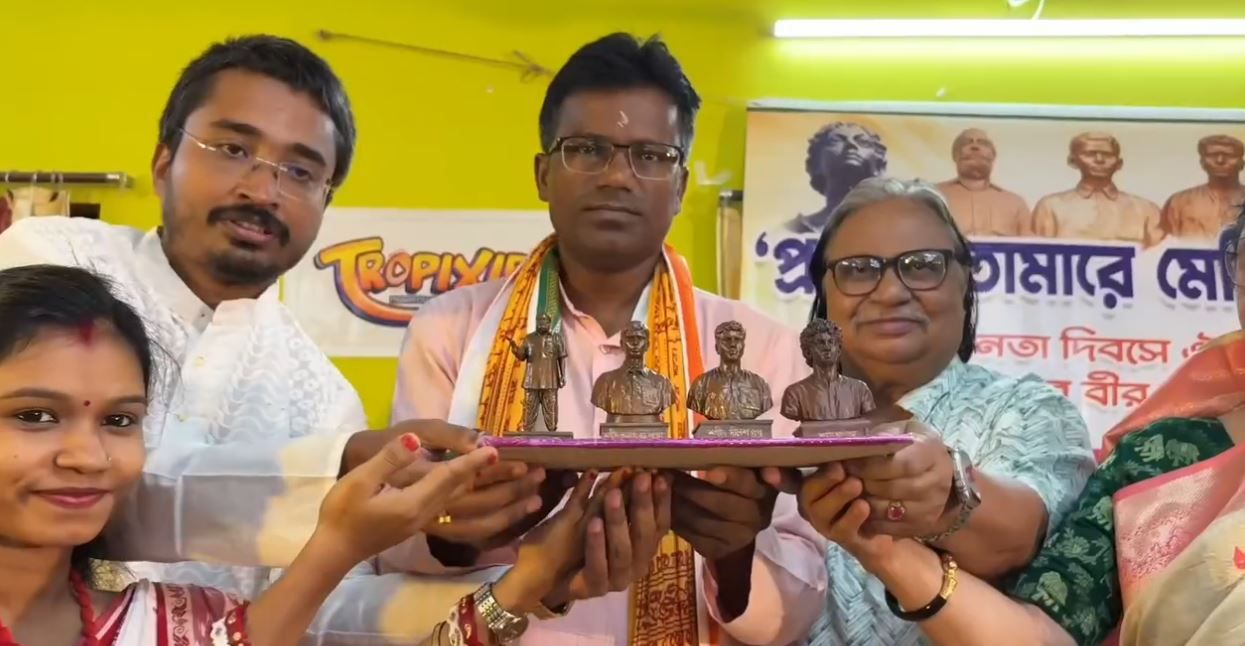 মেদিনীপুরের বিপ্লবীরা এবার থ্রি-ডি মিনিয়েচারে, ইতিহাসকে নতুন প্রজন্মের কাছে পৌঁছে দেওয়ার অভিনব উদ্যোগ!