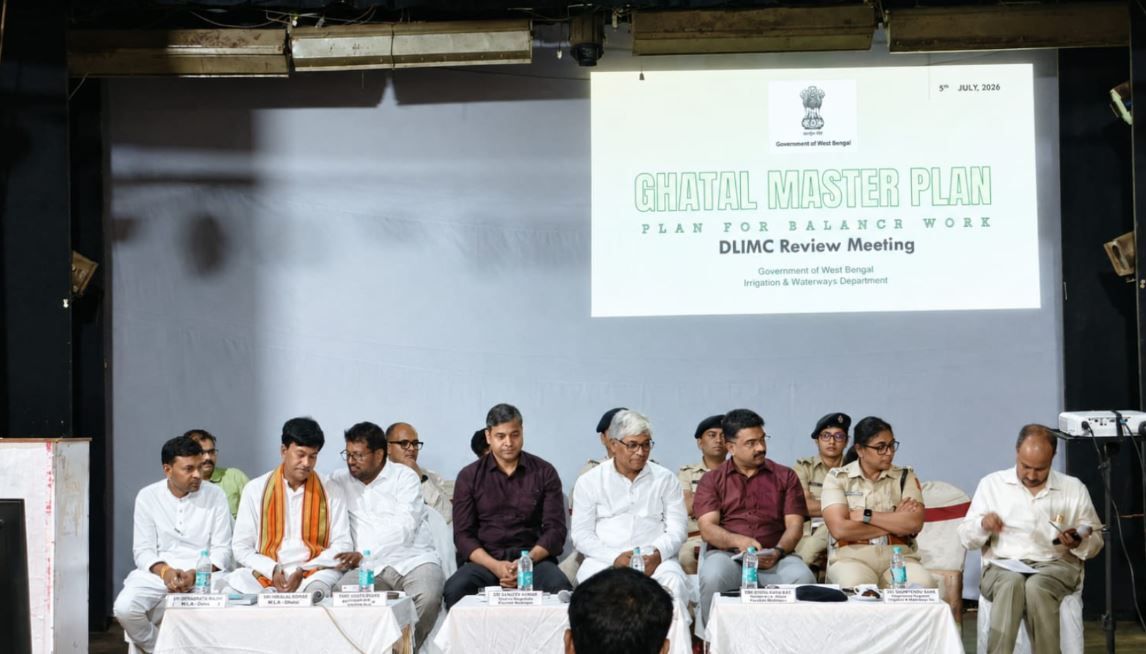 ঘাটাল মাস্টারপ্ল্যানের কাজ দ্রুত এগিয়ে নিতে উদ্যোগ, আগাম বন্যা মোকাবিলায় প্রশাসনিক বৈঠকে সেচমন্ত্রী!