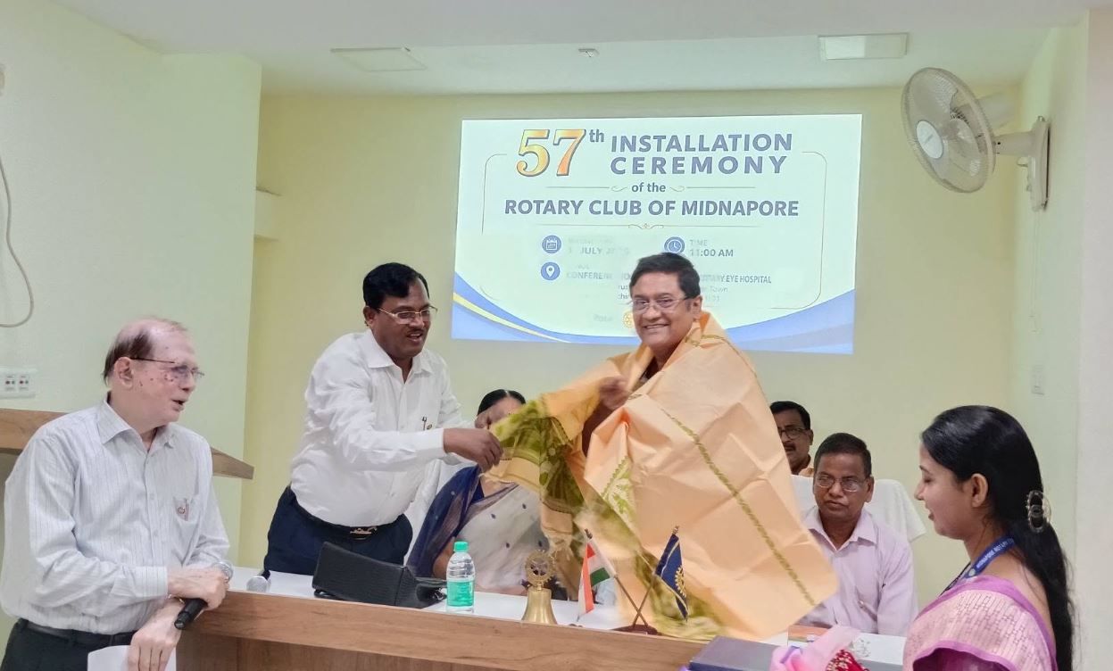 মেদিনীপুর রোটারি আই হাসপাতালে জাতীয় চিকিৎসক দিবস উদযাপন, চিকিৎসকদের সম্মাননা!