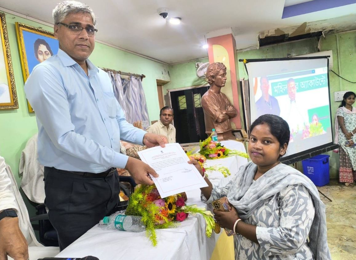 অন্নপূর্ণা ভাণ্ডার প্রকল্পে ১৩ হাজার মহিলার অ্যাকাউন্টে আর্থিক সহায়তা, মেদিনীপুরে ভার্চুয়াল কর্মসূচি!