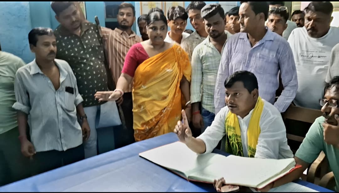 নিরাপত্তাহীনতা নিয়ে ক্ষোভ, ডিগ্রি টি.বি. হাসপাতালে বিধায়কের হানা