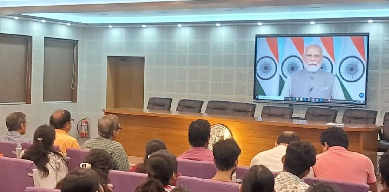 ‘নেশামুক্ত যুব, বিকশিত ভারত’ কর্মসূচিতে প্রধানমন্ত্রীর ভাষণ, বিদ্যাসাগর বিশ্ববিদ্যালয়ে ২০০-র বেশি পড়ুয়ার নেশামুক্তির শপথ!