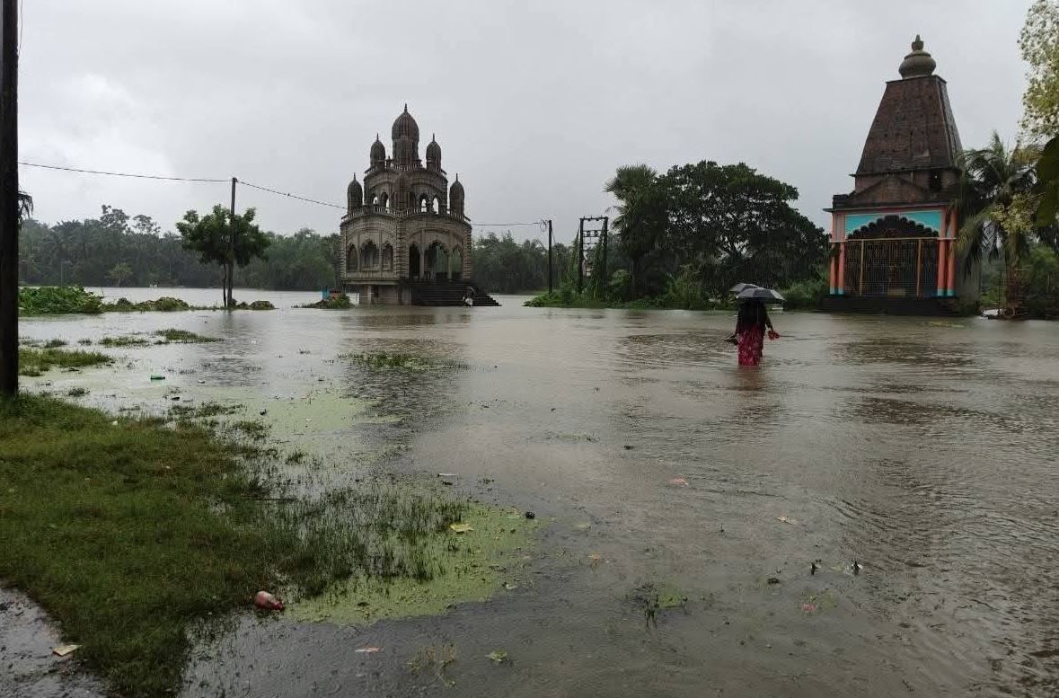 পূর্ব মেদিনীপুরে বন্যা পরিস্থিতি মোকাবিলায় তৎপর প্রশাসন, মোতায়েন NDRF- SDRF!