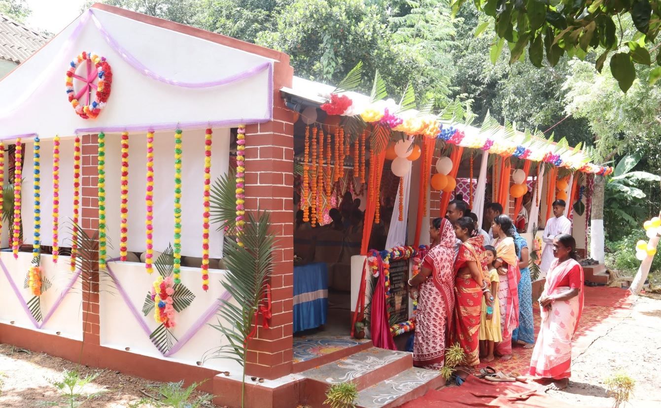 ঝাড়গ্রামে ইউএএল বেঙ্গলের বড় সিএসআর উদ্যোগ, শিক্ষা-স্বাস্থ্য-নিরাপত্তায় একাধিক পরিকাঠামো প্রকল্প!