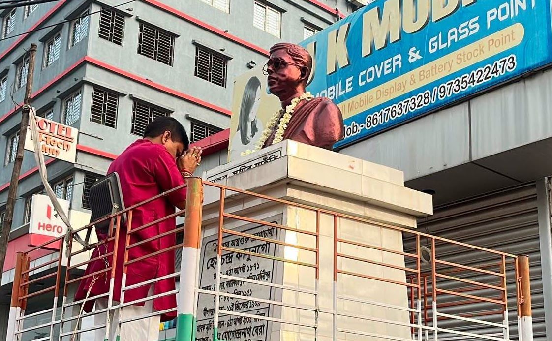 বেলদায় বিপ্লবী, অস্ত্রগুরু হেমচন্দ্র কানুনগোর জন্মজয়ন্তী উপলক্ষে মাল্যদান ও শ্রদ্ধার্ঘ্য নিবেদন!