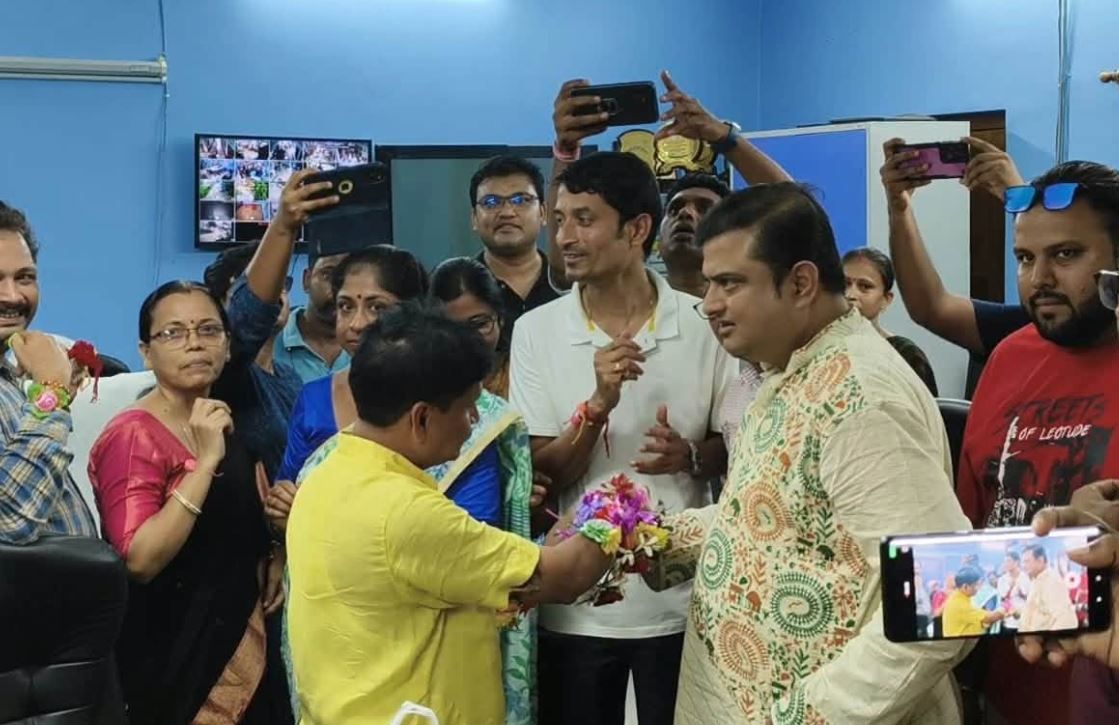 বেলদায় রাখী বন্ধন উৎসবে জনপ্রিয় অভিনেতা বিশ্বনাথ বসু, উৎসবে বাড়তি উন্মাদনা!