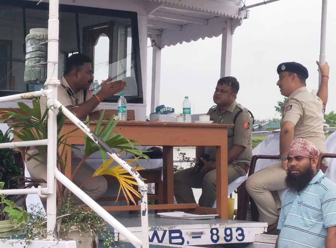 নন্দীগ্রামে জনসেবায় প্রশাসনের নজর, অভিযোগ শিবির ও কেন্দামারি ঘাটে জেলা পুলিশ সুপার!