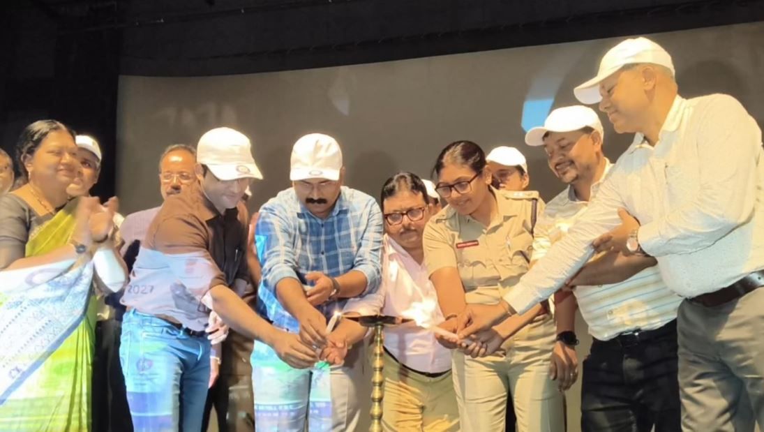 ডিজিটাল যুগে জনগণনা: প্রথমবার ‘সেল্ফ এনিউমারেশন’, উদ্বোধন করলেন জেলাশাসক!