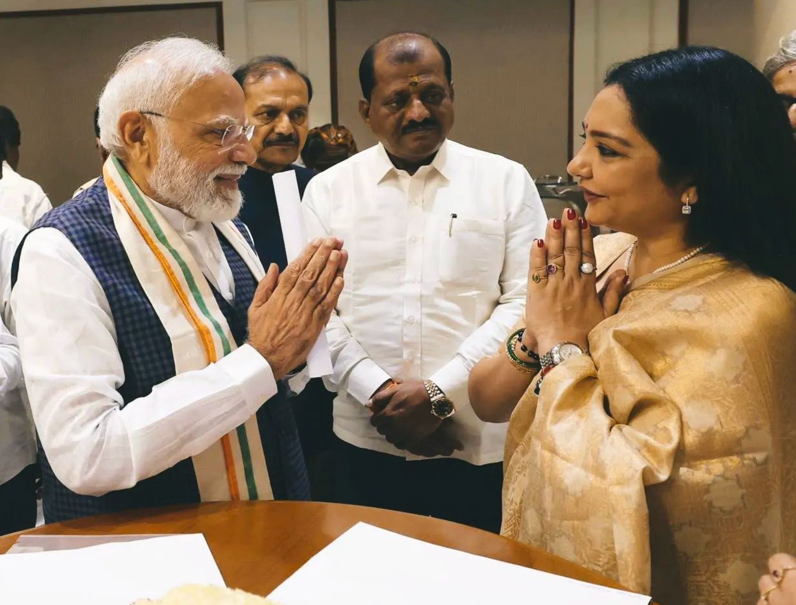 প্রধানমন্ত্রীর সঙ্গে সাক্ষাতে মেদিনীপুরের সাংসদ জুন মালিয়া