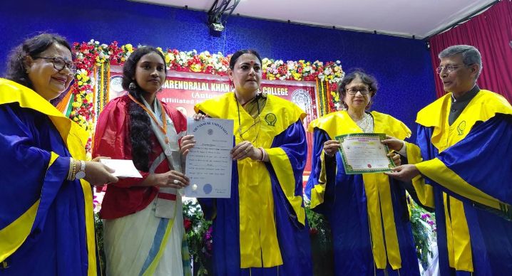 গোপ কলেজের চতুর্থ সমাবর্তনে কৃতি ছাত্রীদের হাতে ডিগ্রি, উপস্থিত মন্ত্রী অগ্নিমিত্রা পাল