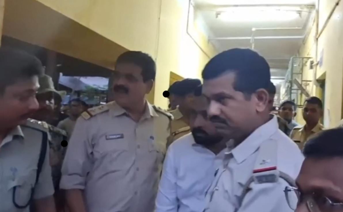 শালবনি জমি মামলায় অভিষেক বন্দ্যোপাধ্যায়ের আপ্তসহায়ক সুমিত রায়ের জামিনের আবেদন খারিজ, ১৪ দিনের জেল হেফাজত!