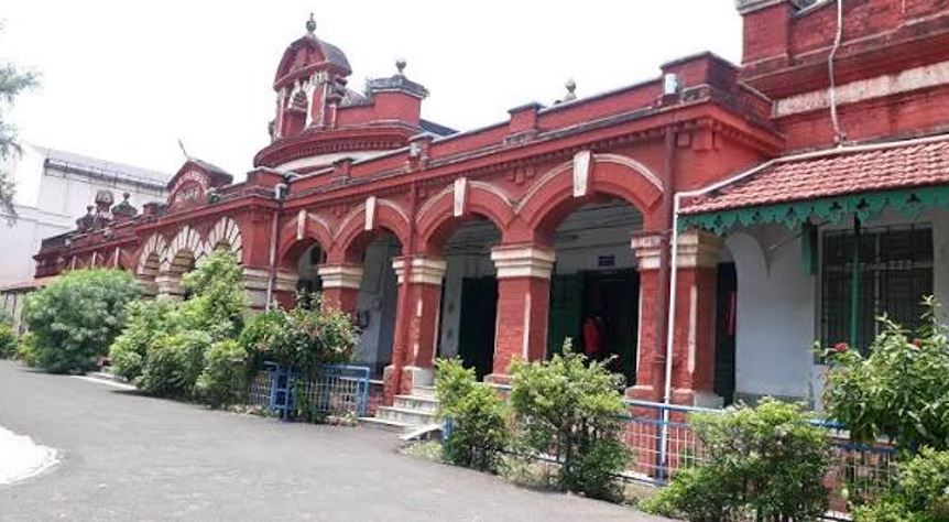 জেলা পরিষদের দোকানের ভাড়া বকেয়া ৬৮ লক্ষেরও বেশি! তালিকা তৈরি, এবার কড়া পদক্ষেপের পথে প্রশাসন!