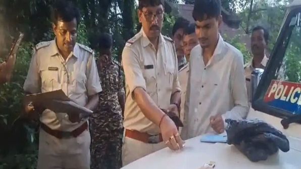 চন্দ্রকোনারোডে পুলিশের অভিযানে ১৯ গ্রাম মাদক উদ্ধার, গ্রেফতার যুবক