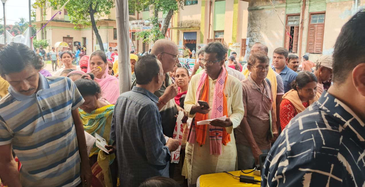পুজোর আগে সরকারি পরিষেবার সুযোগ, মেদিনীপুরে শুরু ‘সেবা সেতু অভিযান’!