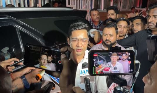 তৃণমূল কর্মীদের বিরুদ্ধে মিথ্যা মামলার অভিযোগ, পশ্চিম মেদিনীপুরের এসপিকে নিশানা সাংসদ অভিষেক!