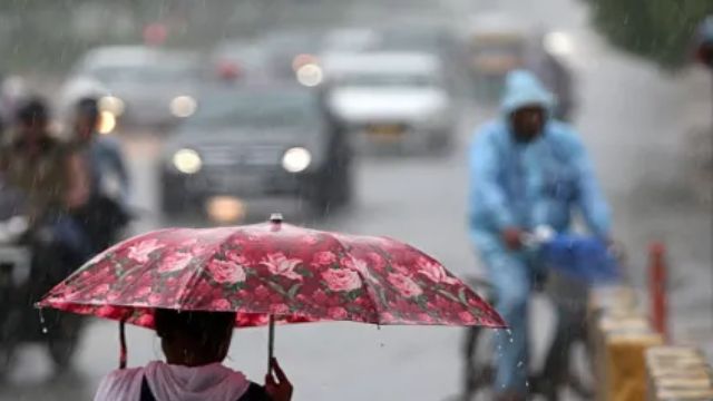 বঙ্গোপসাগরে নতুন নিম্নচাপের পূর্বাভাস, অক্টোবরের শেষে বদলাতে পারে আবহাওয়া! বৃষ্টির সম্ভাবনা কতটা বাংলায়?