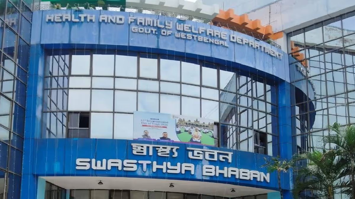 হাসপাতালের পরিচ্ছন্নতায় নজরদারি বাড়াল স্বাস্থ্য দফতর, গাফিলতিতে কড়া শাস্তির ইঙ্গিত