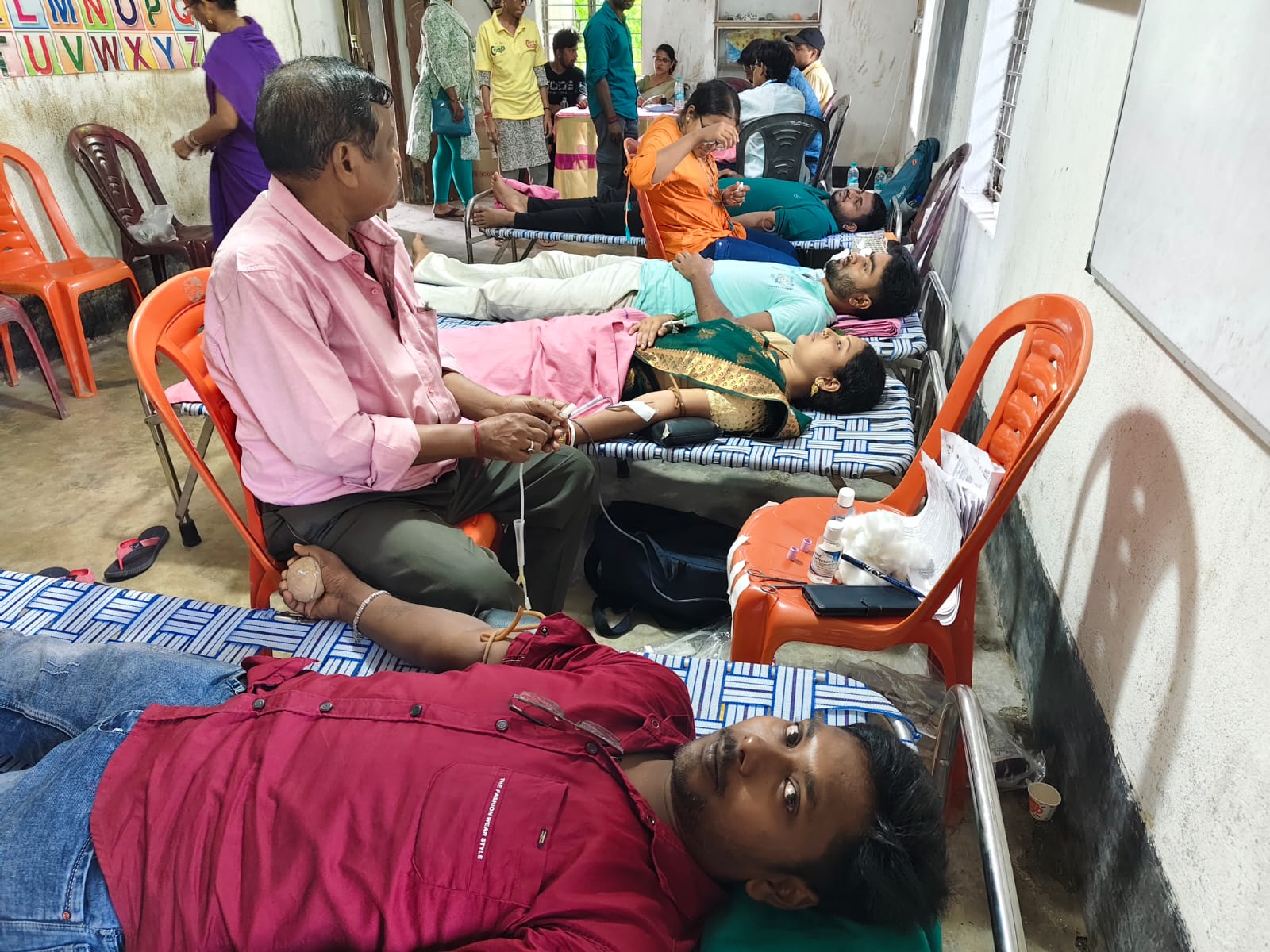বিজয়া দশমীতে মহৎ উদ্যোগ, খেজুরীতে স্বেচ্ছায় রক্ত দিলেন ৪০ জন
